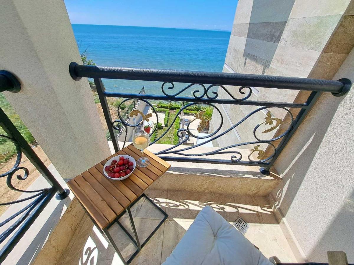 Onyx 2 Private Beach Apartment Sveti Vlas Esterno foto